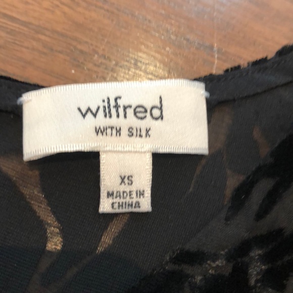 Wilfred XS velvet crop top - Picture 2 of 5